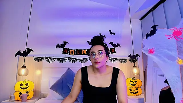 alehia cute online show from 11/01/25, 10:12