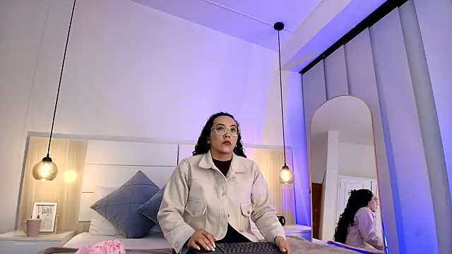 alehia cute online show from 11/09/25, 12:58