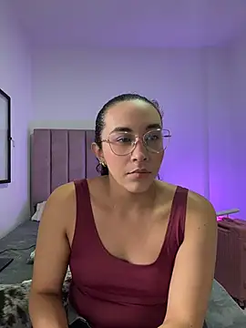 Snapshot of alehia_cute chatting on 06/02/26, 09:39 alehia cute online show from 06/02/26, 09:39
