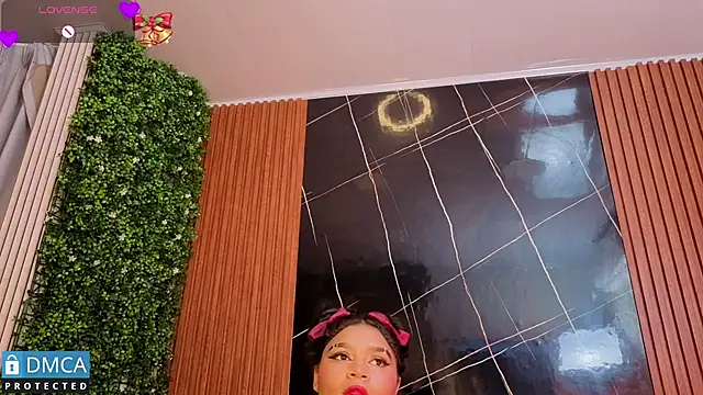 leidy morales  online show from 02/25/26, 10:47