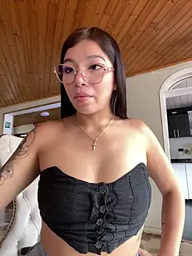 Maddy Piink online show from 02/03/26, 08:58