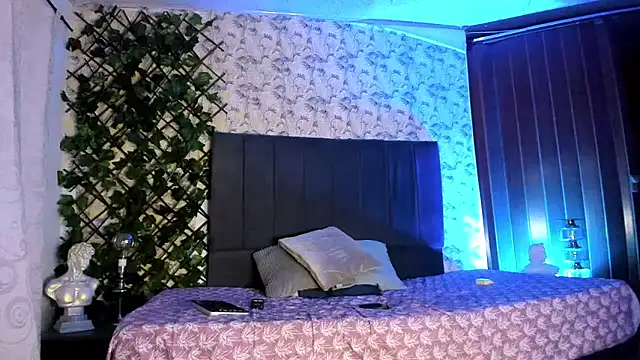 luciana valentina online show from 10/03/25, 11:02