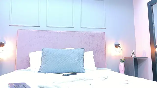 Snapshot of Camila_Hill_ chatting on 03/31/26, 01:00 Camila Hill online show from 03/31/26, 01:00