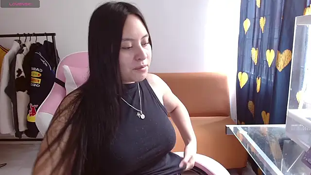 Snapshot of madissooon__ chatting on 05/11/26, 07:11 madissooon online show from 05/11/26, 07:11