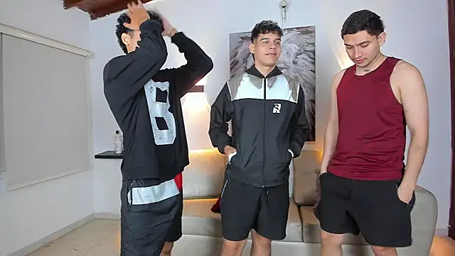 Snapshot of Brutal_primium chatting on 04/05/26, 12:52 Brutal primium online show from 04/05/26, 12:52