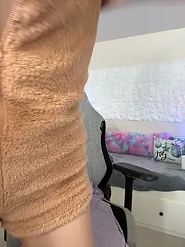 fantasyxwolf online show from 12/01/25, 12:10