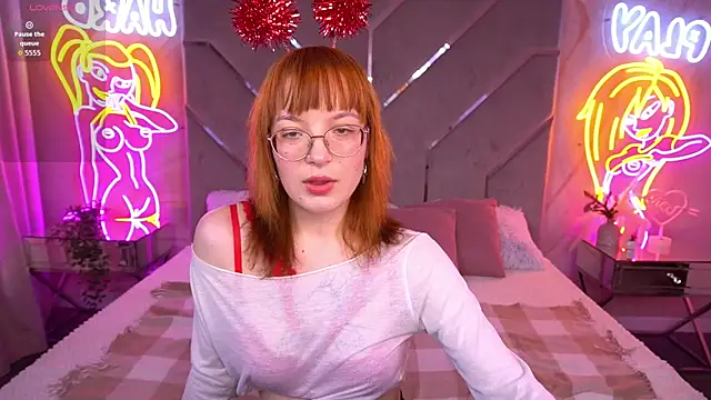 Pixie Peachh online show from 12/19/25, 02:46