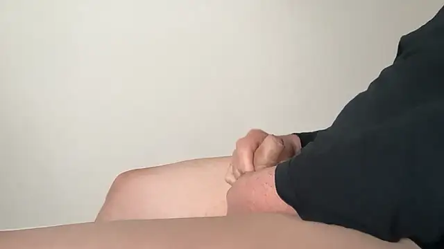 Snapshot of Dick-Lovette chatting on 04/10/26, 10:53 Dick-Lovette online show from 04/10/26, 10:53