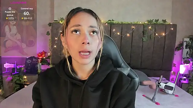 LanaMills  online show from 02/19/26, 05:25