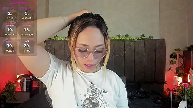 LanaMills  online show from 03/23/26, 05:55