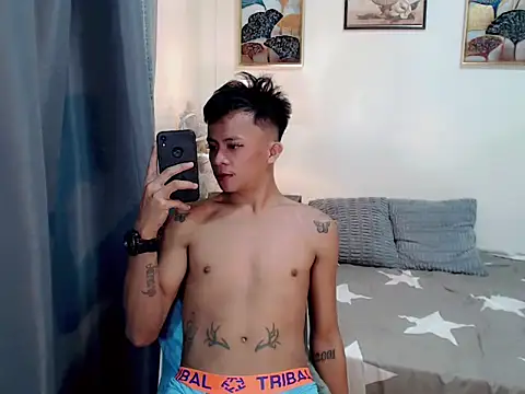 Snapshot of UrAsian_kirk chatting on 09/26/25, 03:16 UrAsian kirk online show from 09/26/25, 03:16