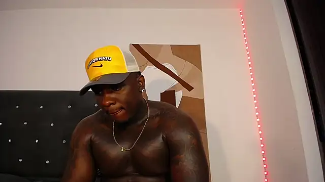 Snapshot of JoshMorri chatting on 11/04/25, 01:27 JoshMorri online show from 11/04/25, 01:27