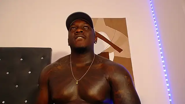 Snapshot of JoshMorri chatting on 11/15/25, 11:43 JoshMorri online show from 11/15/25, 11:43