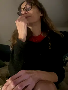 Chris06d22xh online show from 10/27/25, 08:13