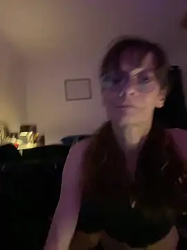 Snapshot of Chris06d22@xh chatting on 03/19/26, 09:30 Chris06d22xh online show from 03/19/26, 09:30