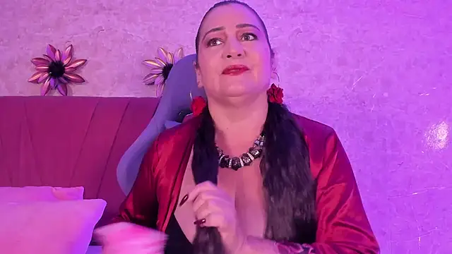 Snapshot of PalomaLombardi chatting on 12/19/25, 08:27 PalomaLombardi online show from 12/19/25, 08:27