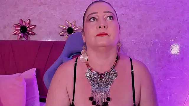 Snapshot of PalomaLombardi chatting on 01/08/26, 08:11 PalomaLombardi online show from 01/08/26, 08:11