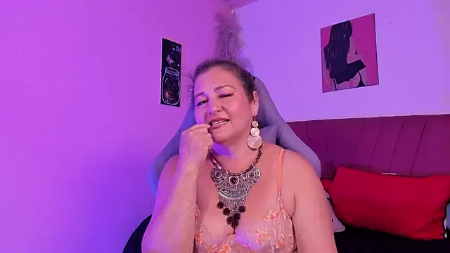 Snapshot of PalomaLombardi chatting on 02/03/26, 02:53 PalomaLombardi online show from 02/03/26, 02:53