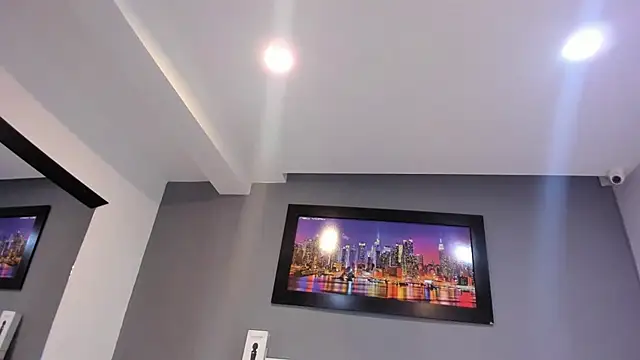 Snapshot of CharlotteCottin chatting on 04/08/26, 03:01 CharlotteCottin online show from 04/08/26, 03:01