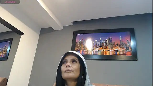 CharlotteCottin online show from 07/02/26, 11:05