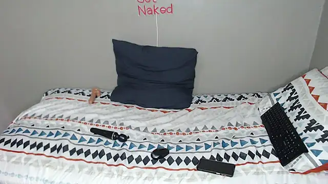 Lunalee online show from 10/05/25, 08:56