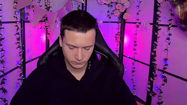 Snapshot of ZackNeal chatting on 10/09/25, 05:38 ZackNeal online show from 10/09/25, 05:38