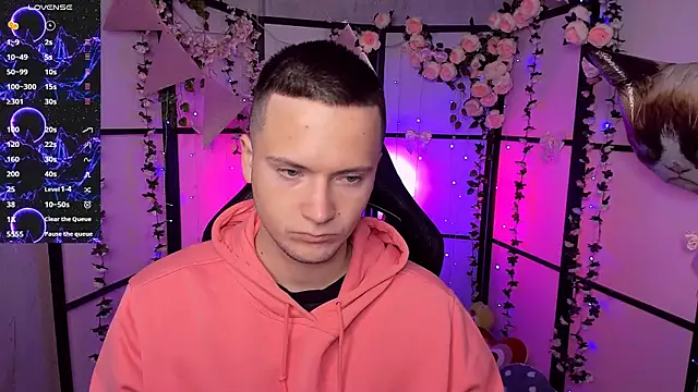 Snapshot of ZackNeal chatting on 10/20/25, 05:08 ZackNeal online show from 10/20/25, 05:08