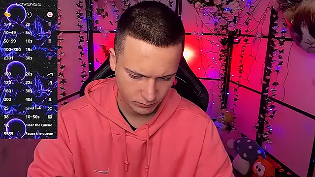 Snapshot of ZackNeal chatting on 10/28/25, 05:22 ZackNeal online show from 10/28/25, 05:22