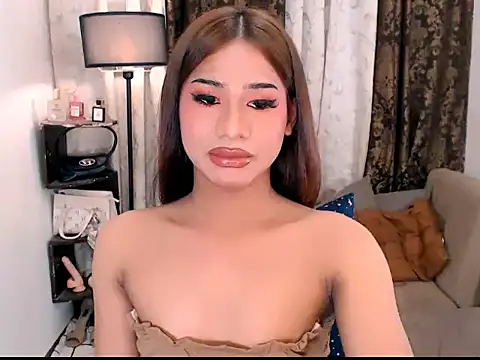 Snapshot of asianlatina69 chatting on 10/12/25, 10:20 asianlatina69 online show from 10/12/25, 10:20