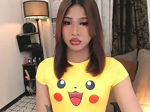 Snapshot of asianlatina69 chatting on 11/25/25, 10:04 asianlatina69 online show from 11/25/25, 10:04