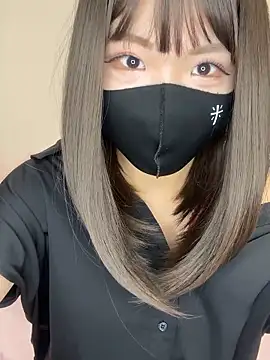 reina 00121 online show from 10/20/25, 12:33