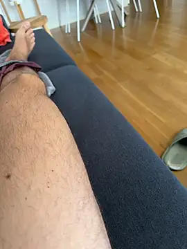 Snapshot of -Styleto chatting on 10/25/25, 02:13 -Styleto online show from 10/25/25, 02:13