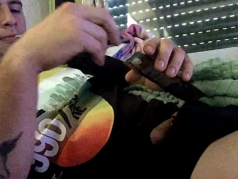 coupleamateurfun23 online show from 09/19/25, 11:00