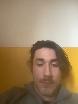 Snapshot of CHAPCHAP09 chatting on 02/19/26, 10:44 CHAPCHAP09 online show from 02/19/26, 10:44