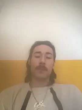 Snapshot of CHAPCHAP09 chatting on 04/22/26, 09:33 CHAPCHAP09 online show from 04/22/26, 09:33