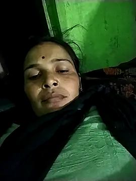 Snapshot of Hot_Kajal5 chatting on 01/19/26, 02:43 Hot Kajal5 online show from 01/19/26, 02:43