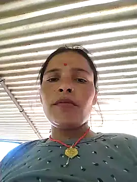 Snapshot of Hot_Kajal5 chatting on 05/23/26, 04:29 Hot Kajal5 online show from 05/23/26, 04:29