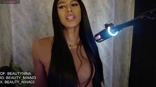 Snapshot of beauty_nina chatting on 03/01/26, 03:36 beauty nina online show from 03/01/26, 03:36