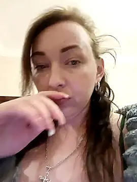 DanaNeon online show from 04/07/26, 05:46