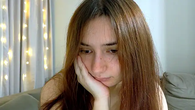 Lelia Vibe online show from 10/31/25, 09:27