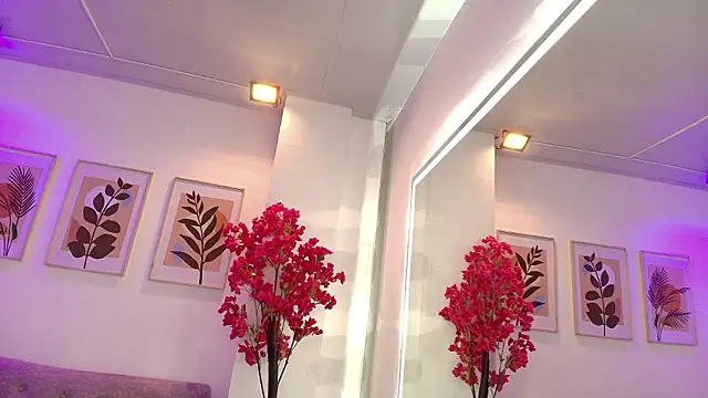 Snapshot of Anie_johnson chatting on 03/06/26, 07:21 Anie johnson online show from 03/06/26, 07:21