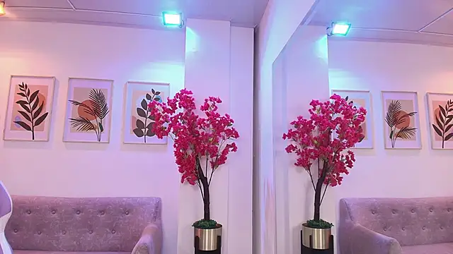 Snapshot of Anie_johnson chatting on 04/16/26, 09:39 Anie johnson online show from 04/16/26, 09:39