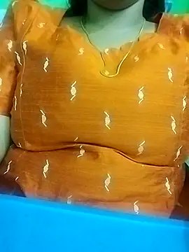 Snapshot of Dimplegirl chatting on 11/23/25, 05:46 Dimplegirl online show from 11/23/25, 05:46