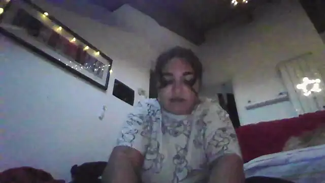 LadySophia03 online show from 11/18/25, 04:00