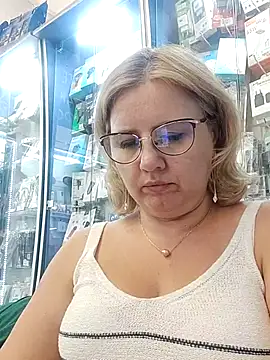 Snapshot of LustyyX chatting on 07/04/26, 12:11 LustyyX online show from 07/04/26, 12:11