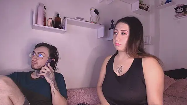 Snapshot of annyharriis chatting on 12/18/25, 05:52 annyharriis online show from 12/18/25, 05:52