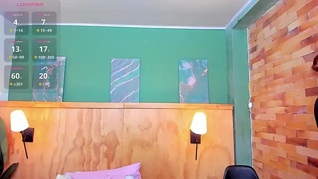 halleylorens online show from 03/17/26, 07:28