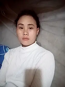 Ruaiuoi online show from 02/18/26, 01:07