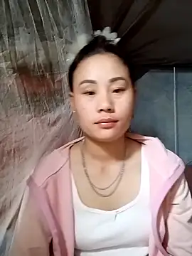 Ruaiuoi online show from 03/05/26, 12:12