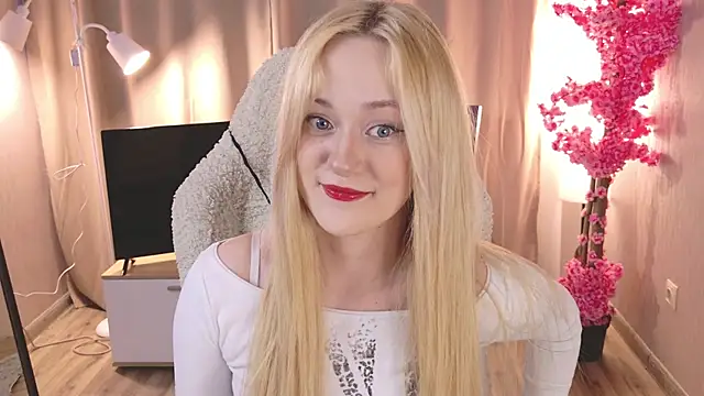 Snapshot of HeyMonkey_ chatting on 12/01/25, 01:16 HeyMonkey online show from 12/01/25, 01:16